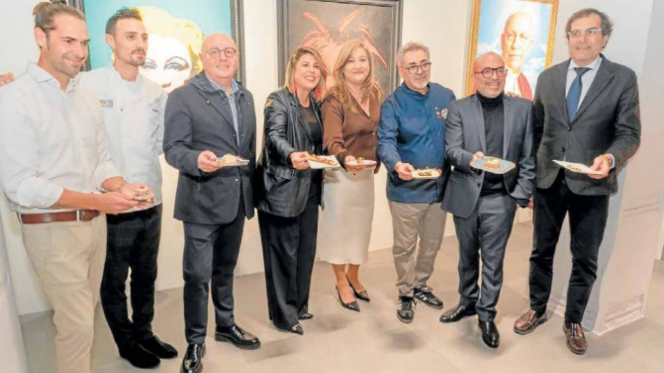 Noelia Arroyo junto a Diego Salinas y S&aacute;nchez del &Aacute;lamo.