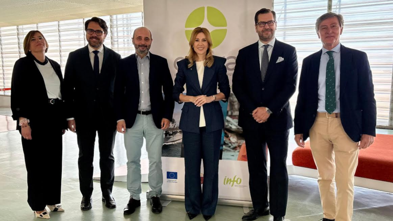 La consejera de Empresa, Empleo y Econom&iacute;a Social, Marisa L&oacute;pez Arag&oacute;n, junto al director ejecutivo de desarrollo de SAPA, Ignacio Almaraz.
