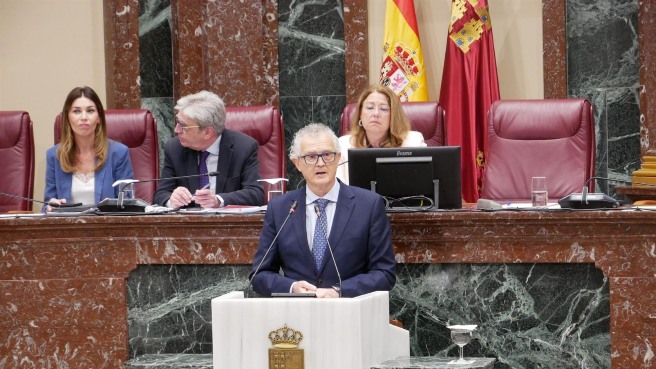 El consejero de Salud, Juan José Pedreño, en la Asamblea Regional. El consejero de Salud, Juan José Pedreño, en la Asamblea Regional.