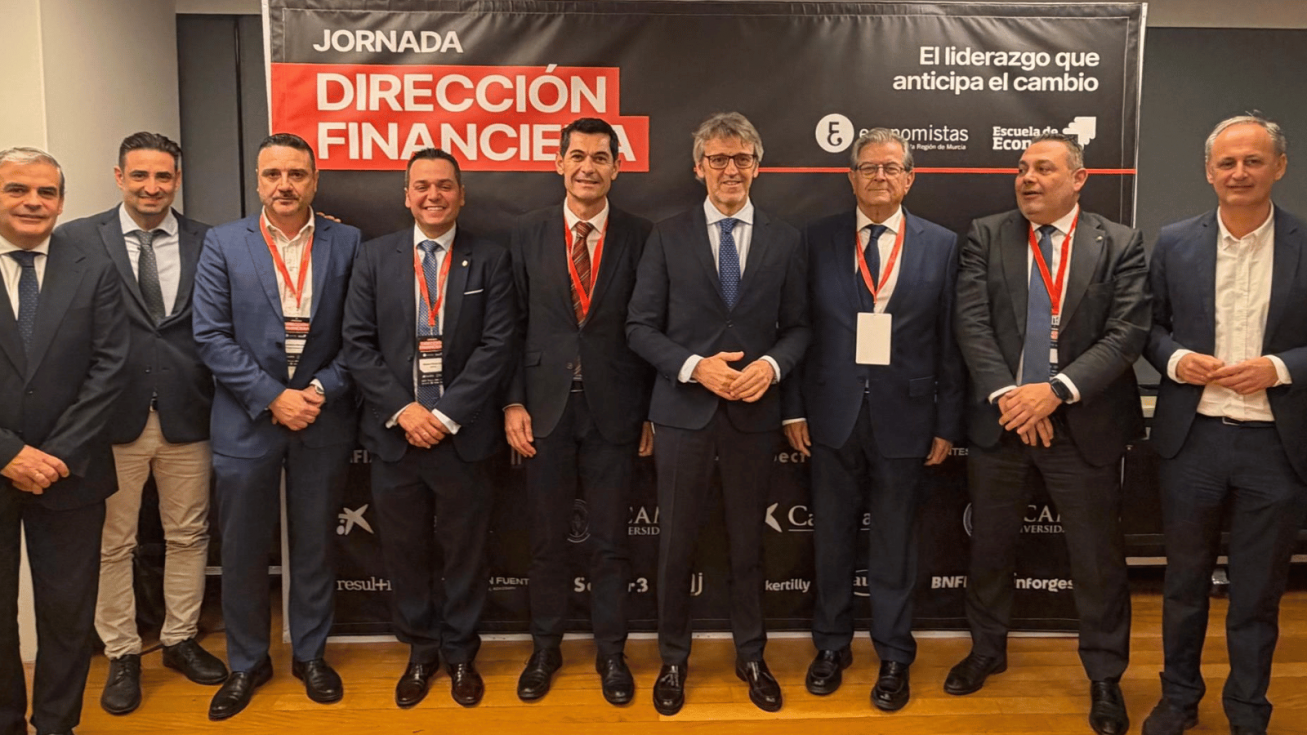 Clausura de las Jornadas de Direcci&oacute;n Financiera, que organiza el Colegio Oficial de Economistas de la Regi&oacute;n de Murcia - CARM