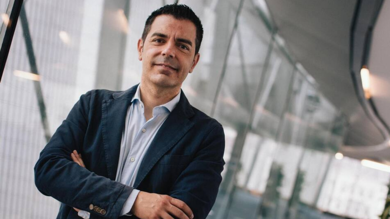 Marcos Ros (PSOE), eurodiputado murciano perteneciente al grupo de la Alianza Progresista de Socialistas y Demócratas en el Parlamento Europeo. Marcos Ros (PSOE), eurodiputado murciano perteneciente al grupo de la Alianza Progresista de Socialistas y Demócratas en el Parlamento Europeo.