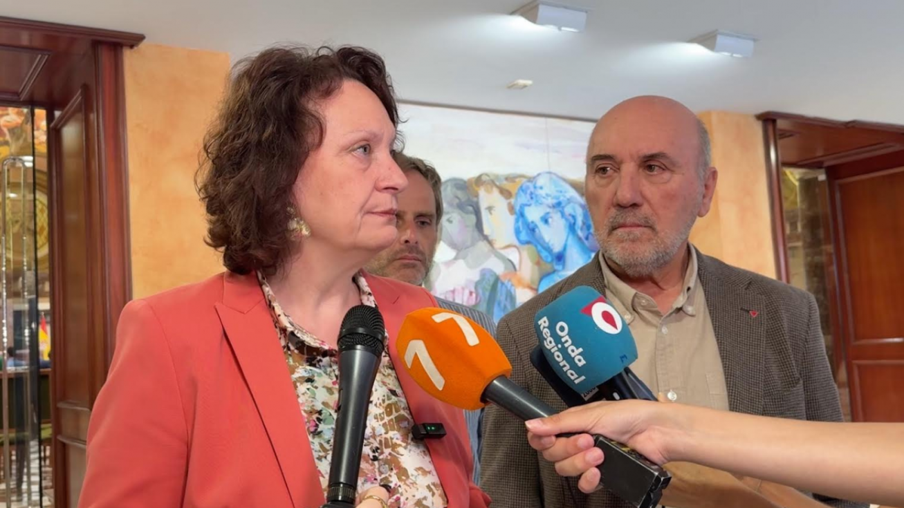 Mar&iacute;a Mar&iacute;n junto a Jos&eacute; Luis &Aacute;lvarez-Castellanos.