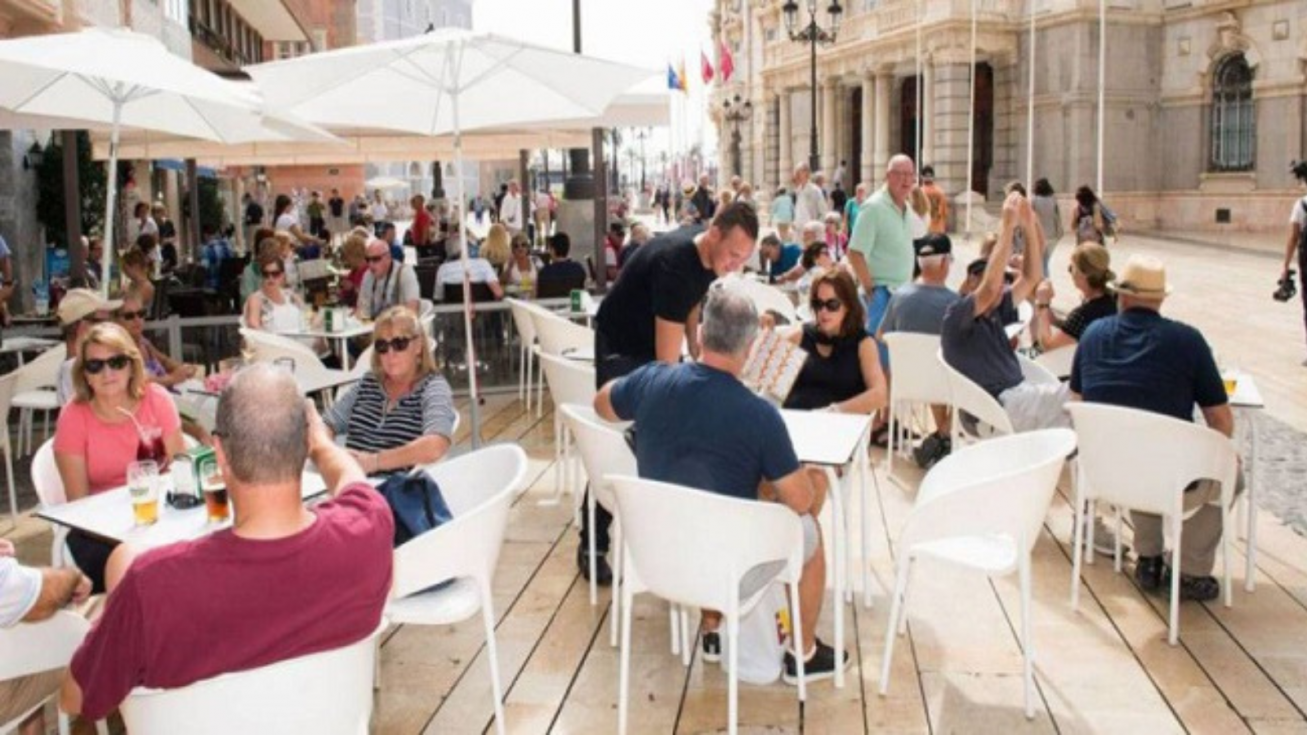 El sector de la hostelería y agencias de viajes de la Región alcanza los 48.227 trabajadores en el primer cuatrimestre