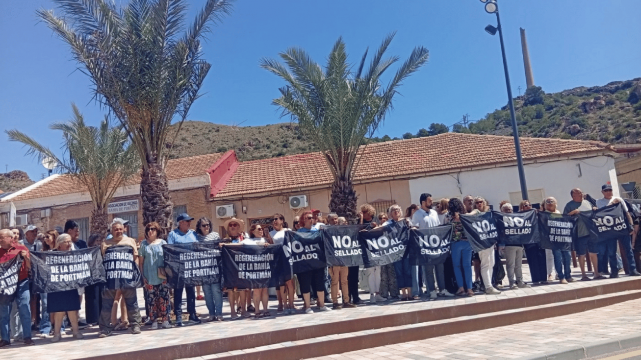 Portm&aacute;n se moviliza de nuevo para defender la regeneraci&oacute;n de su bah&iacute;a