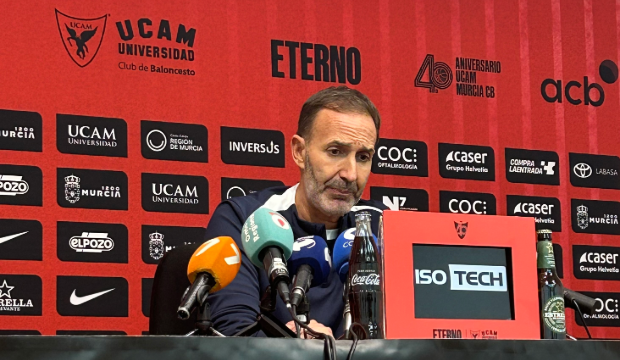 Imagen esta mañana de Sito Alonso en sala de prensa Imagen esta mañana de Sito Alonso en sala de prensa