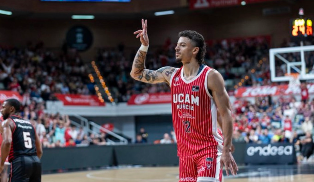 Jonah Radebaugh enfocado en el final de temporada