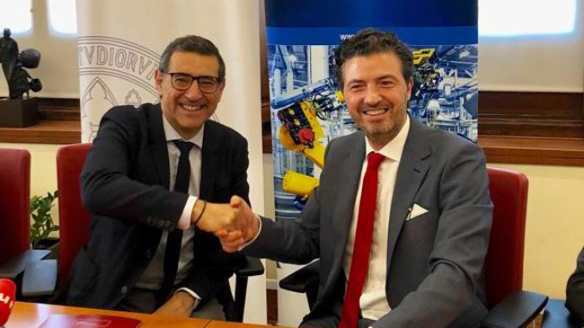 El rector Jos&eacute; Luj&aacute;n y el presidente de Fremm, Alfonso Hern&aacute;ndez Zapata