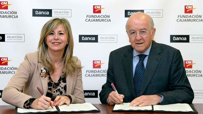 Olga Garc&iacute;a y Carlos Egea, los m&aacute;ximos responsables del Bankia y Fundaci&oacute;n Cajamurcia en la Regi&oacute;n