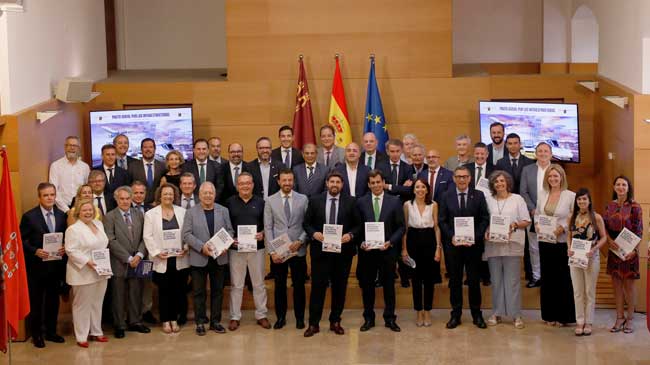 Representantes de las entidades firmantes del Pacto