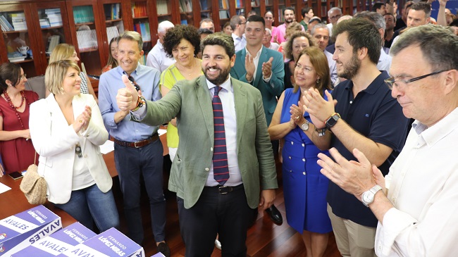 Fernando L&oacute;pez Miras tras ser nombrado candidato &uacute;nico por el Comit&eacute; Organizador del XVII Congreso