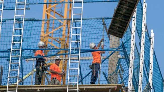 Agricultura y construcci&oacute;n, los sectores con mayor n&uacute;mero de contratos indefinidos