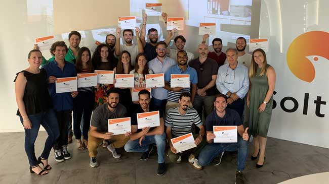 Alumnos de una pasada edici&oacute;n de las becas Solteach