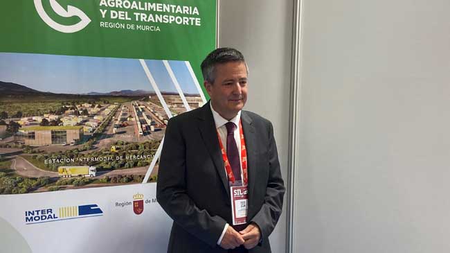 Enrique Ujald&oacute;n, secretario general de la consejer&iacute;a de Fomento
