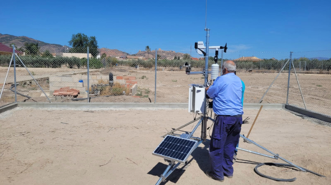 Imagen de la nueva instalaci&oacute;n agrometeorol&oacute;gica instalada en una finca experimental del Cifea de Lorca
