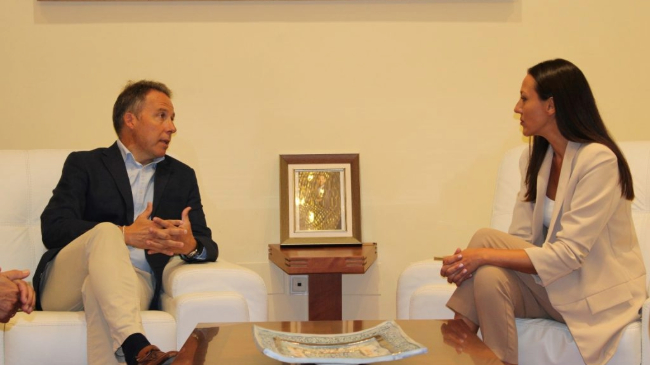 El alcalde de Lorca, Fulgencio Gil junto a la Consejera de Turismo, Carmen Conesa