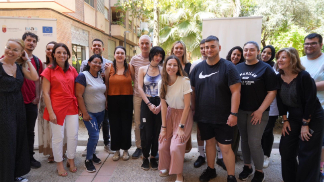J&oacute;venes beneficiarios del programa