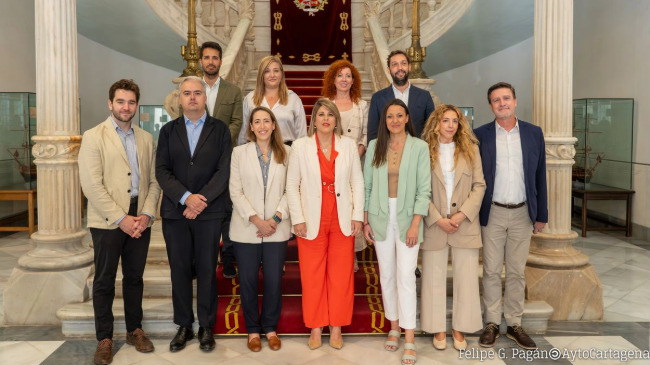 Recepci&oacute;n de la delegaci&oacute;n t&eacute;cnica de la OCDE en el Palacio Consistorial