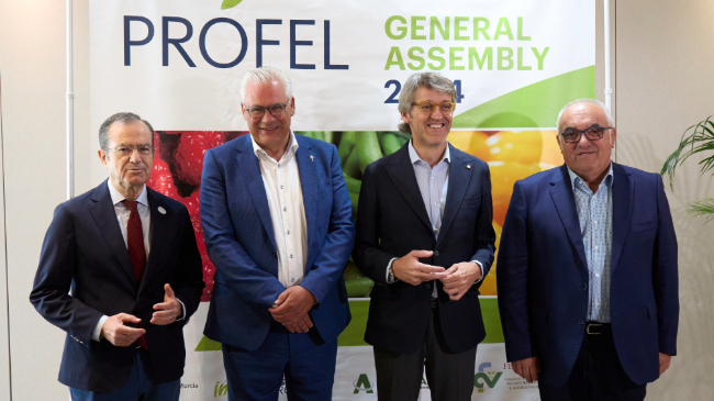 El Consejero de Empresa, Luis Alberto Mar&iacute;n, junto a Jan Ingelbeen, presidente de PROFEL, Antonio Mar&iacute;n, presidente de FENAVAL y Jos&eacute; Garc&iacute;a, presidente de AGRUPAL