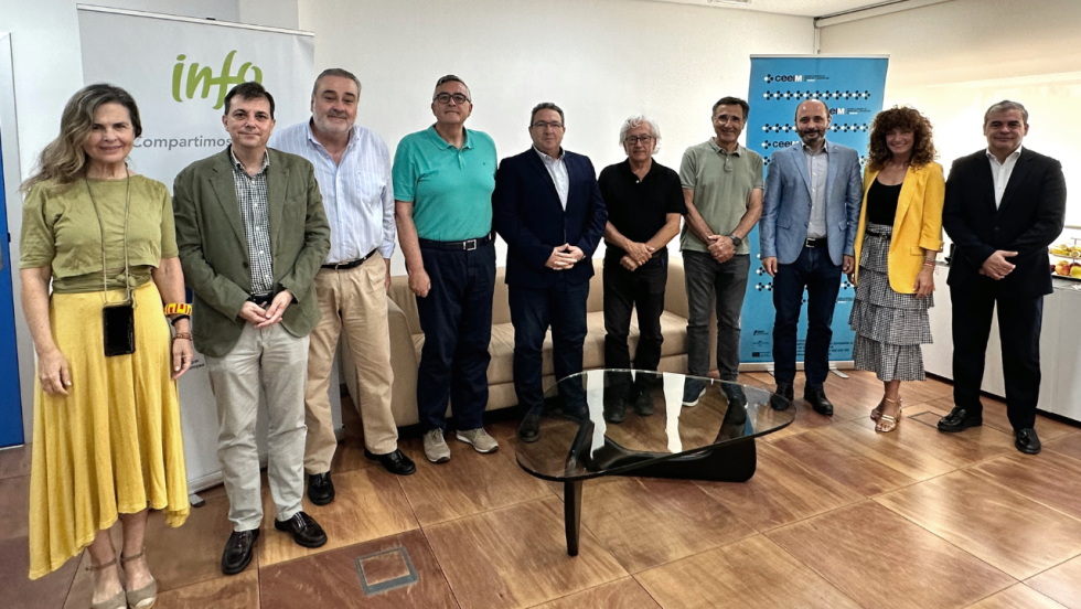 Miembros del patronato del Ceeim