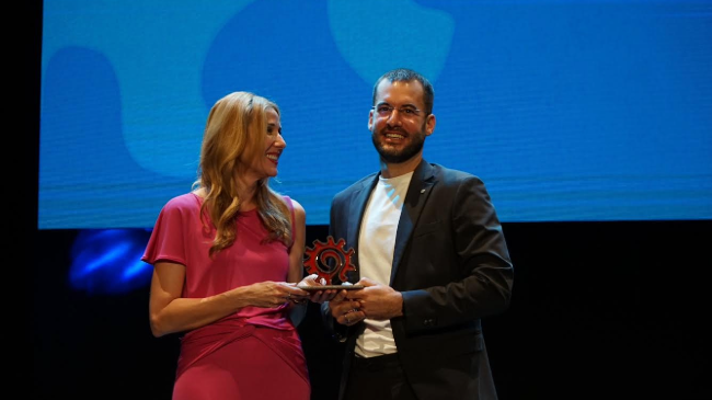 Alejandro Martí, CoCEO de Votum Laboratorios, ganador del XXVI Premio Caixabank Jóvenes Empresarios 'Héroes'. Alejandro Martí, CoCEO de Votum Laboratorios, ganador del XXVI Premio Caixabank Jóvenes Empresarios 'Héroes'.