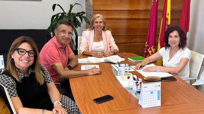 &lsquo;Tramita, Protege y Negocia. Para emprender con &eacute;xito&rsquo; se desarrolla a trav&eacute;s del convenio suscrito por el Ayuntamiento de Murcia con la Oficina de Emprendimiento de la UMU