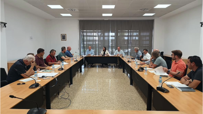 Reunión de la consejera de Agua, Agricultura, Ganadería y Pesca, Sara Rubira, con representantes de las cooperativas agrarias afectadas por las tormentas de granizo. Reunión de la consejera de Agua, Agricultura, Ganadería y Pesca, Sara Rubira, con representantes de las cooperativas agrarias afectadas por las tormentas de granizo.