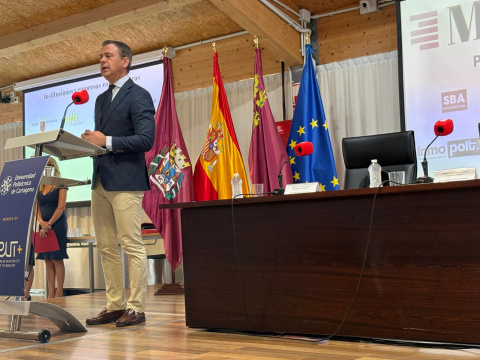 Marcos Ortu&ntilde;o Soto consejero de Presidencia, Portavoc&iacute;a, Acci&oacute;n Exterior y Emergencias en la bienvenida institucional de las II Jornadas MurciaEconom&iacute;a-Defensa