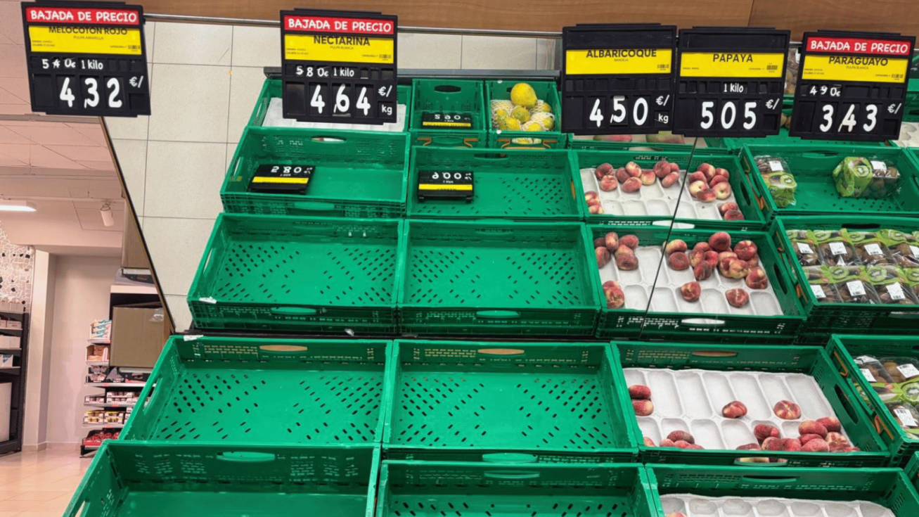 UPA denuncia lineales vacíos y márgenes abusivos en plena campaña de fruta de verano
