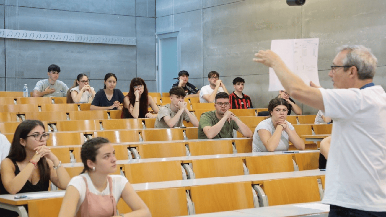 La PAU extraordinaria arranca en la Región con 1.290 alumnos, un 13% más que el año pasado