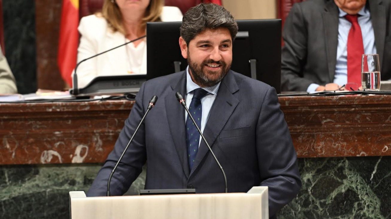 López Miras anuncia el endurecimiento de sanciones a pirómanos y negligentes “para reforzar la protección del patrimonio natural”