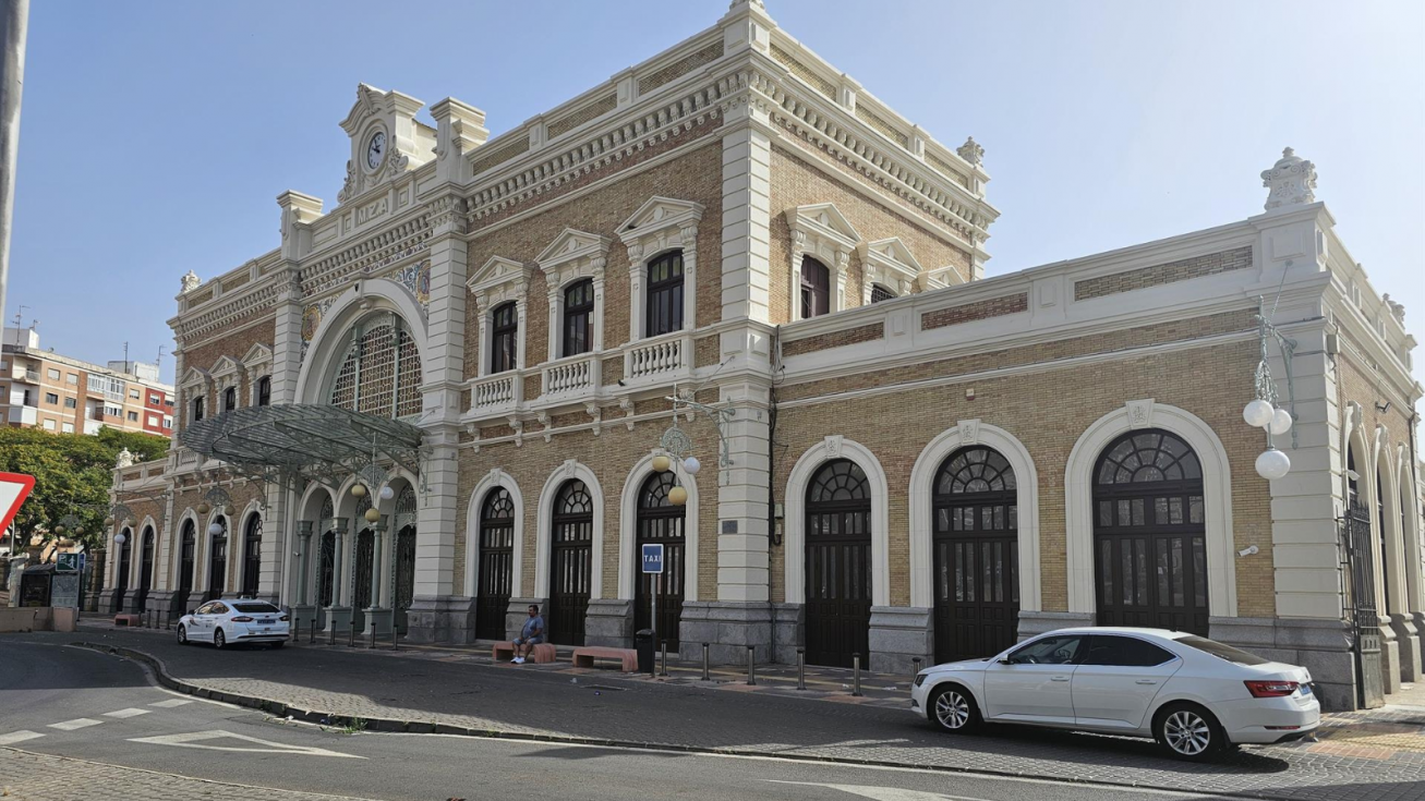 Adif concluye la rehabilitación integral de la estación de Cartagena tras invertir más de 5 millones de euros