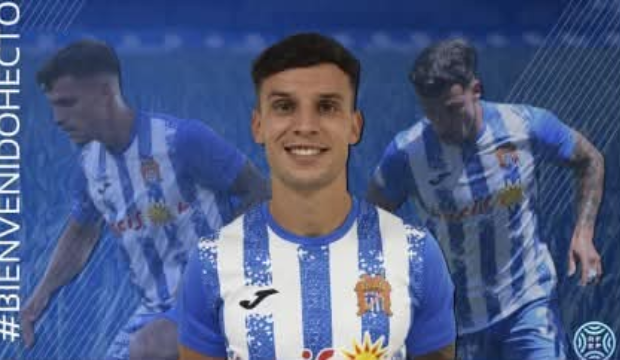 Héctor Martínez renueva para defender el lateral izquierdo en Primera Federación
