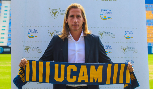 Checa entra por la puerta grande de La Condomina como nuevo técnico universitario