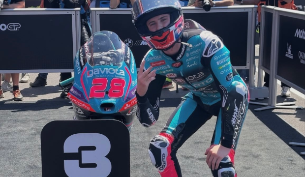 M&aacute;ximo Quiles es tercero y sigue liderando el mundial de Moto3