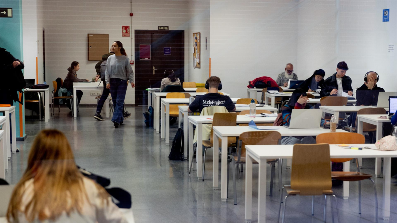 El Ministerio de Educación concede a la Región de Murcia más de 23 millones de euros para la FP para trabajadores