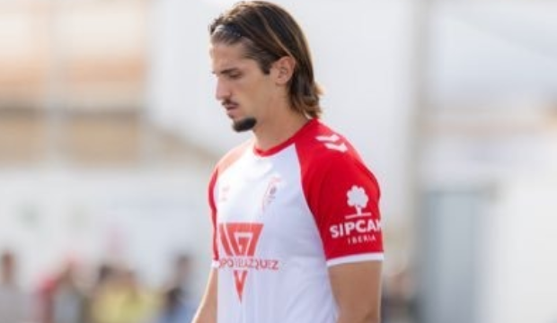 El Águilas hace oficial la incorporación de Alex Revuelta