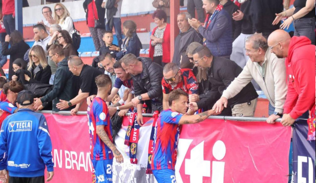 El Yeclano Deportivo lanza su campaña de abonados 2026/27 bajo el lema ‘Por encima del fútbol’