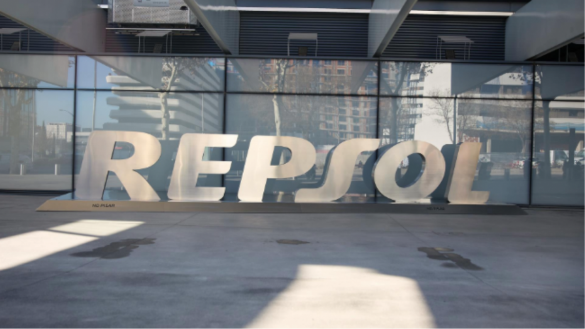 Repsol firma un acuerdo con Venezuela para explorar una nueva zona petrolera en el Lago Maracaibo