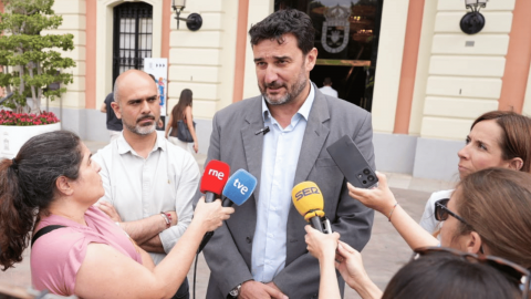 Ginés Ruiz: “La alcaldesa ha perdido en dos semanas la credibilidad que tenía para un año”
