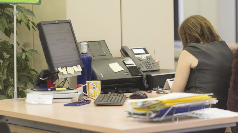 UGT alerta de que la falta de personal en la Administración está disparando la externalización
