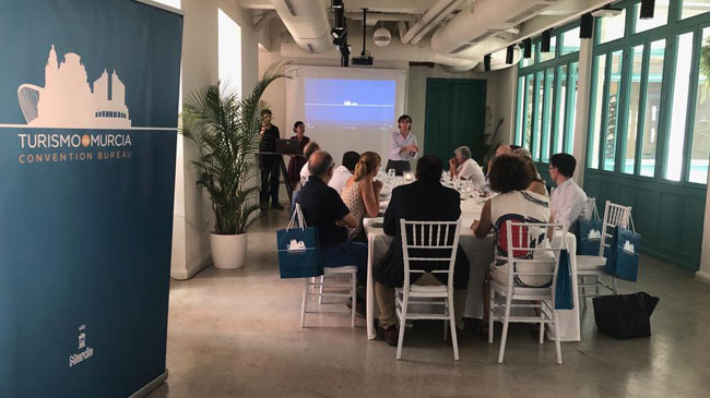 Un momento de la presentaci&oacute;n