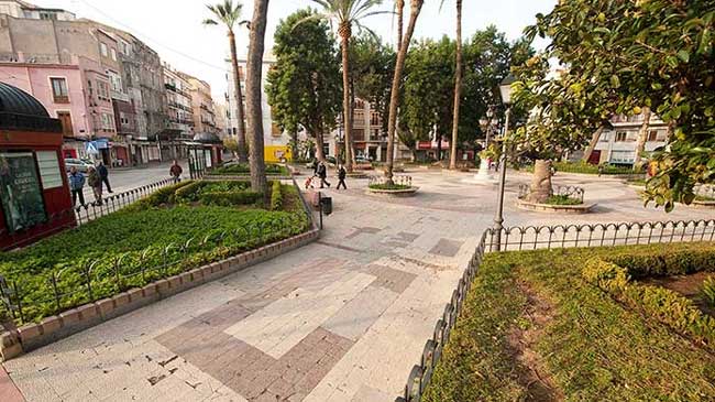Plaza de la Merced, conocida popularmente como El Lago