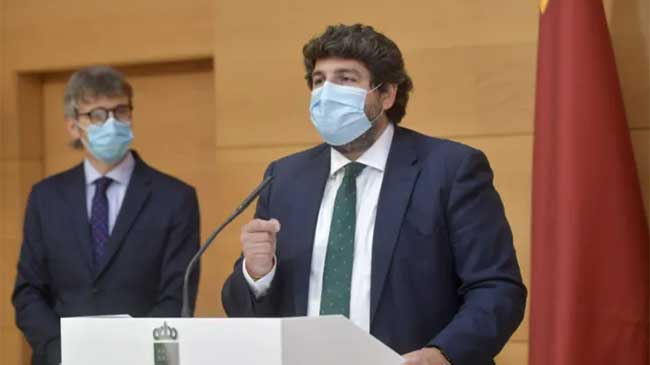 Luis Alberto Mar&iacute;n (izquierda) es el consejero de Hacienda. A la derecha, el presidente L&oacute;pez Miras
