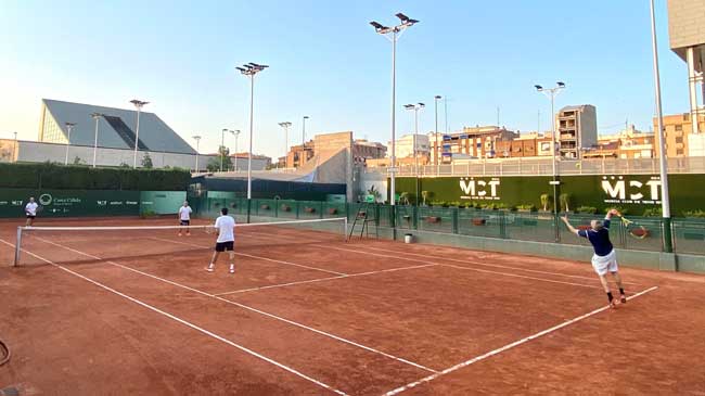 Partido de dobles en el Trofeo Pajar&oacute;n