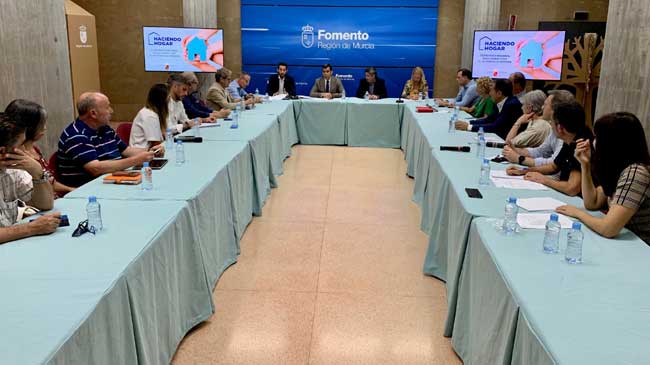 Momento de la reuni&oacute;n de hoy del Consejo Asesor de Vivienda