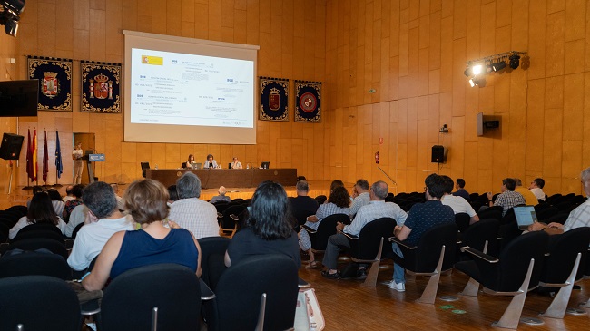 Claustro de la UPCT celebrado este lunes, presidido por la rectora, Beatriz Miguel