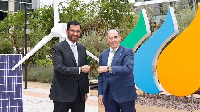 Dr. Sultan Al Jaber, CEO y actual chairman de Masdar, junto a Ignacio Gal&aacute;n, presidente de Iberdrola