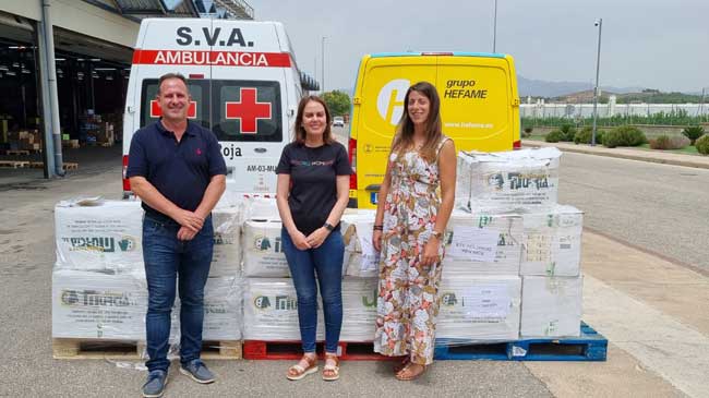 Hefame hizo entrega de sus prendas en su sede de Santomera