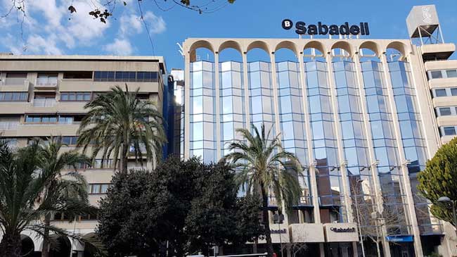 Sede central del Banco Sabadell en Alicante