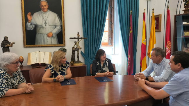 Acuerdo de colaboraci&oacute;n firmado entre la Universidad Cat&oacute;lica de Murcia y la asociaci&oacute;n Talento STEM